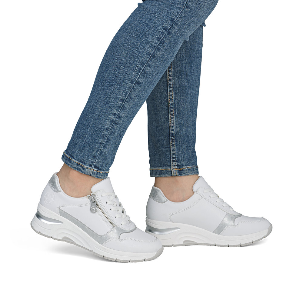 szczegóły RIEKER N9301-80 białe damskie skórzane sneakersy z technologią Antistress
