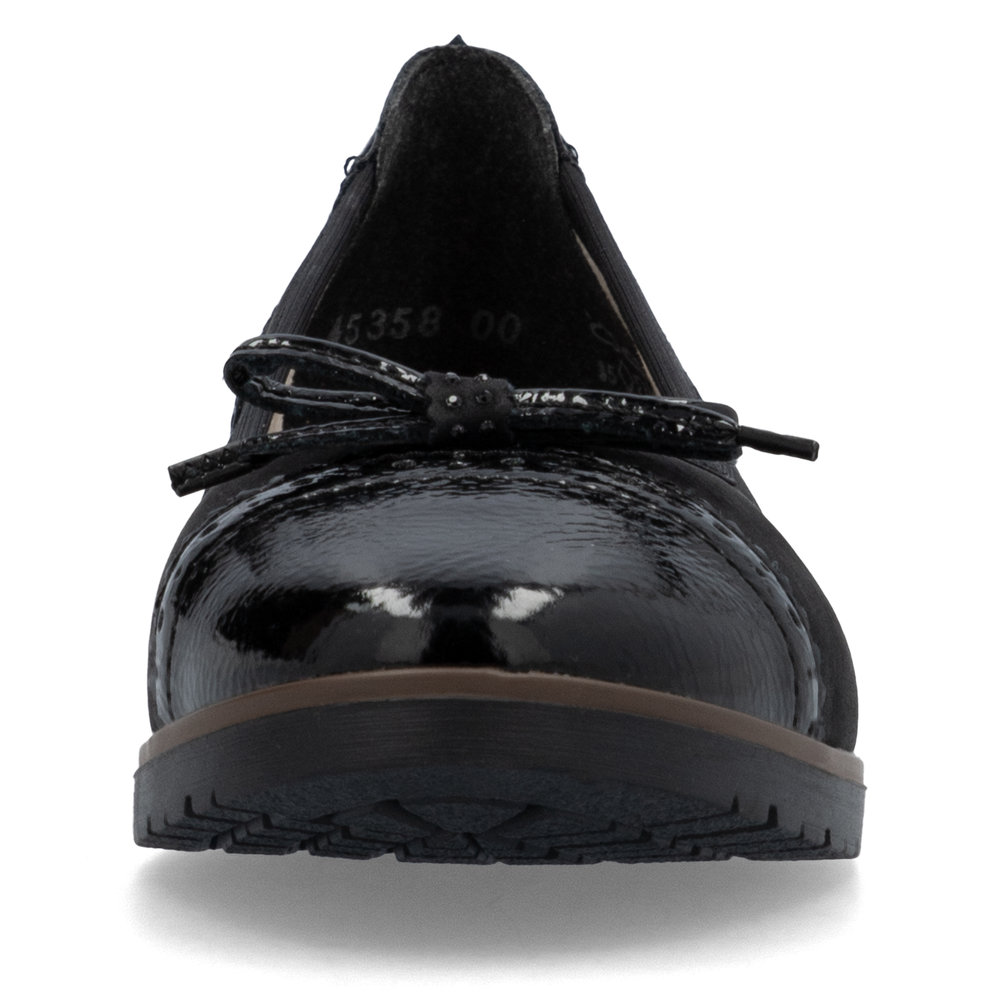 szczegóły RIEKER 45358-00 czarne damskie nowoczesne baleriny, pasujące do każdej stylizacj