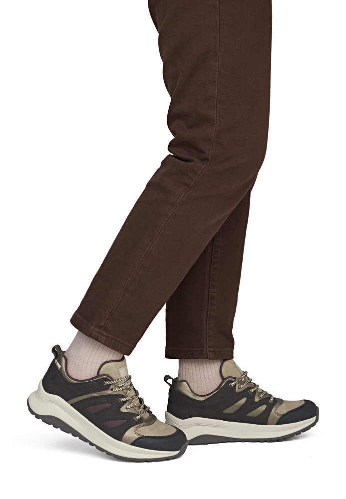 szczegóły RIEKER Z0900-25 brązowe damskie sneakersy, wygodna podeszwa Antistress