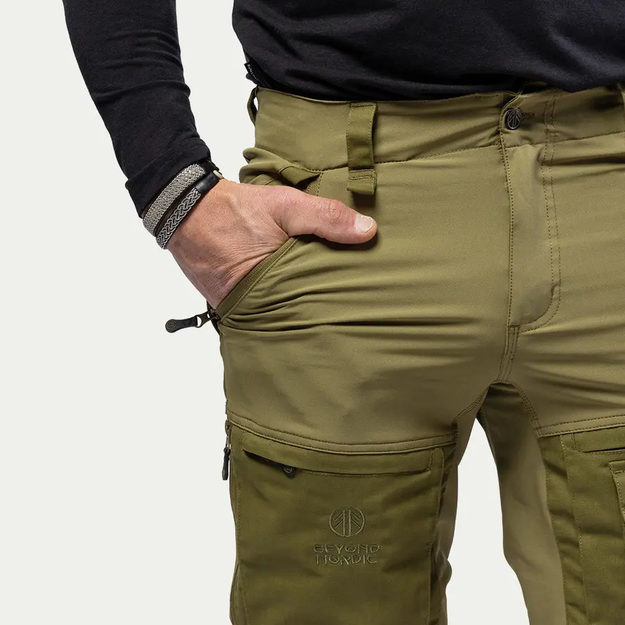 szczegóły Spodnie męskie outdoor Beyond Nordic Sweden Teflon EcoElite®