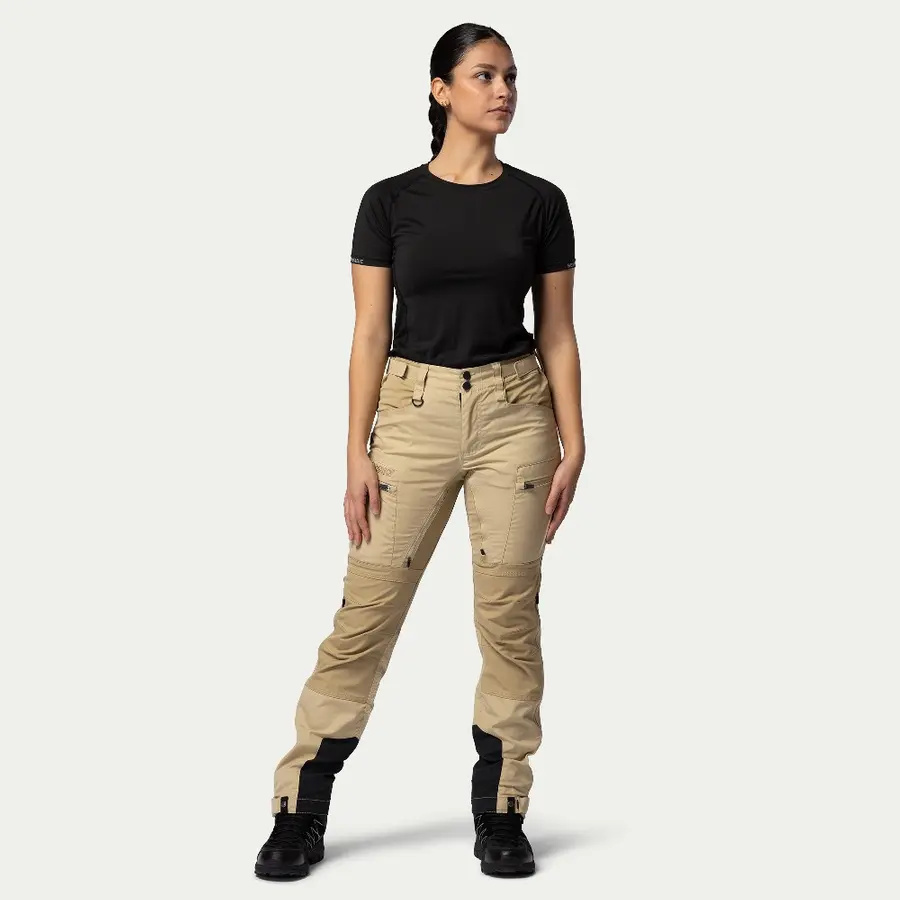 szczegóły Beyond Nordic Sweden damskie beżowe spodnie outdoor stretch wygodne wodoodporne